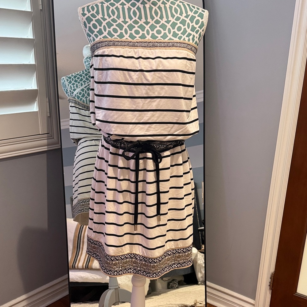 White House Black Market Strapless Black and White Dress L